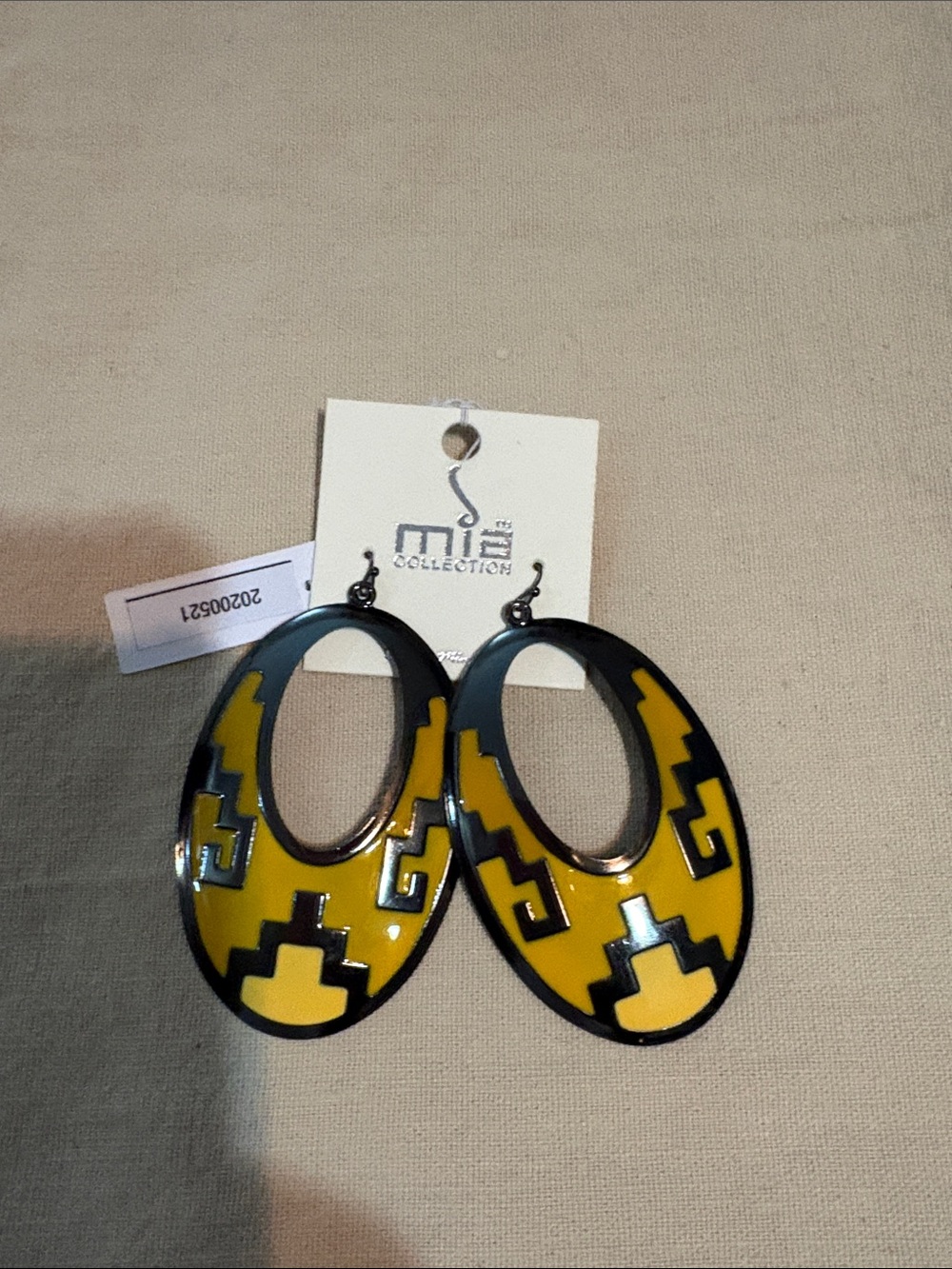 MIA Yellow and Black Geometric Oval Drop Earrings